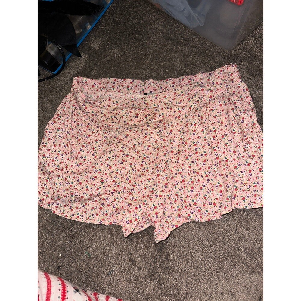 Lindex floral pink shorts